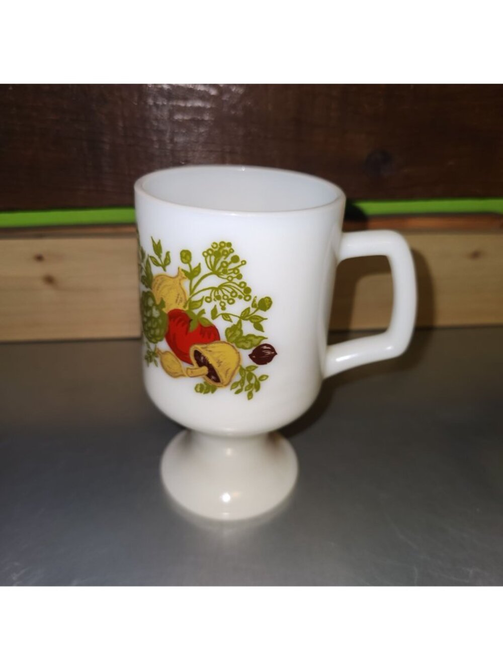Corelle "Spice of Life" Pedestal Grand Mug - 1 1/2 Cup Capacity - Picture 4 of 5